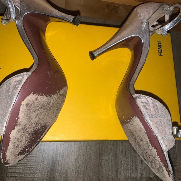 Fendi size 7 - Picture 4 of 9